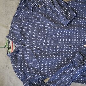 Cactus New York brand Men's button up dress shirt. Size Medium